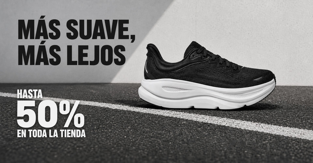 Zapatilla negra sin logotipos sobre una superficie de carrera
